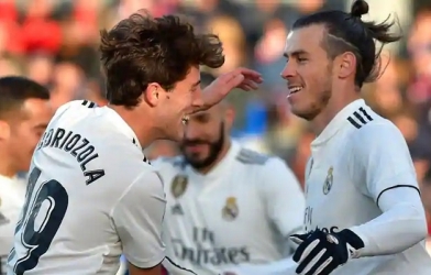 'Người thừa' Real có 4 danh hiệu chỉ sau 10 trận và vẫn có thể giành Cúp C1